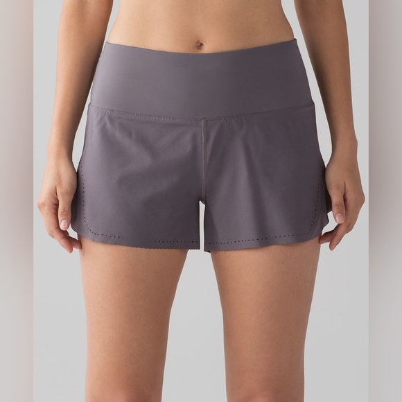 lululemon athletica Pants - Lululemon women’s gray magnum high waist smooth stride running shorts